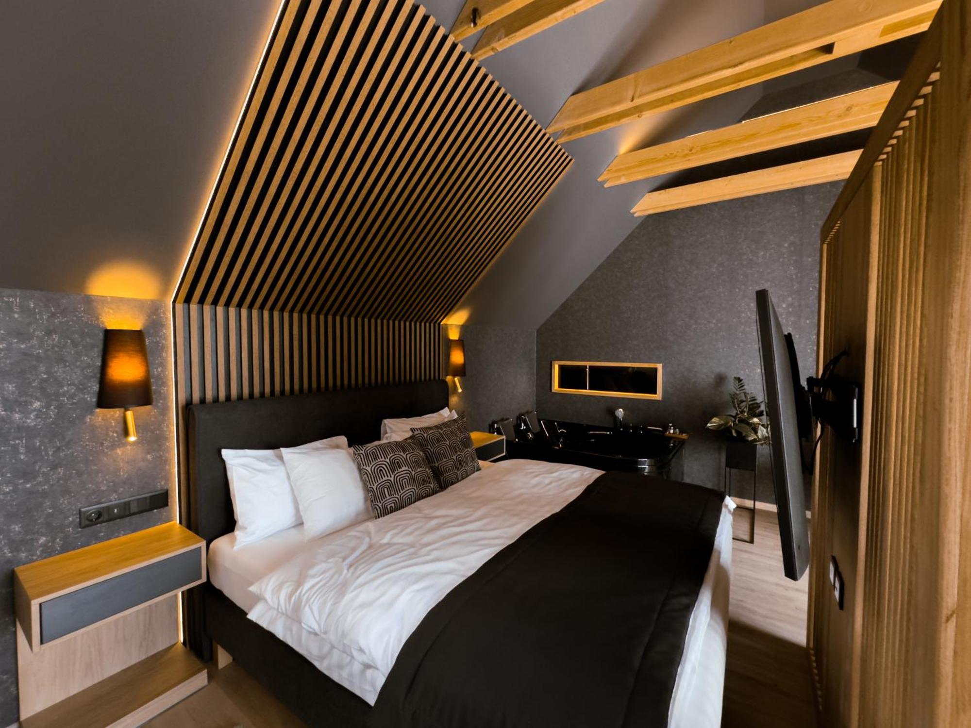 טיהאני Twin Premium Apartman מראה חיצוני תמונה