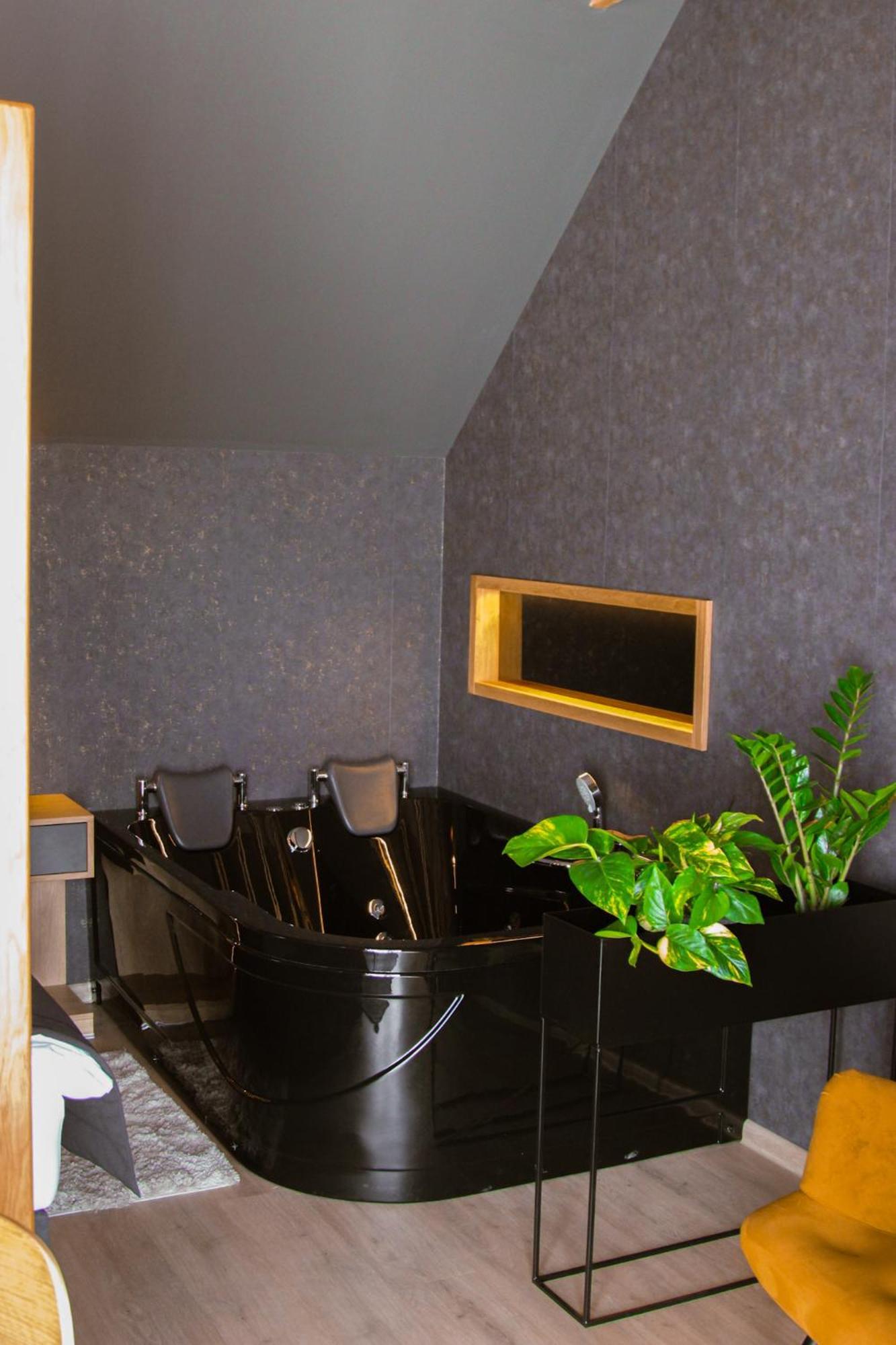 טיהאני Twin Premium Apartman מראה חיצוני תמונה