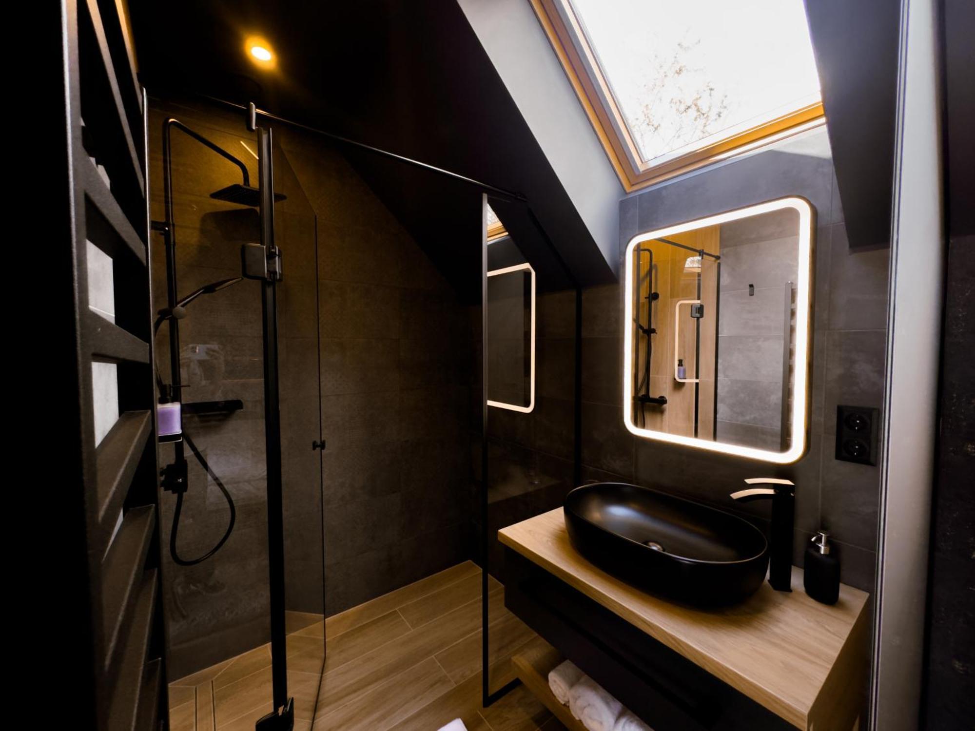 טיהאני Twin Premium Apartman מראה חיצוני תמונה