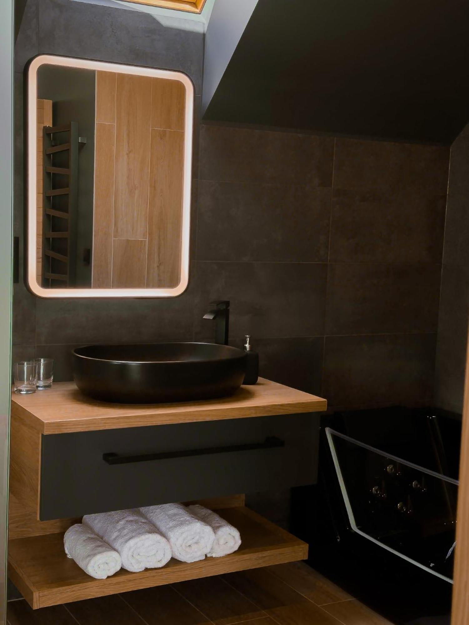 טיהאני Twin Premium Apartman מראה חיצוני תמונה