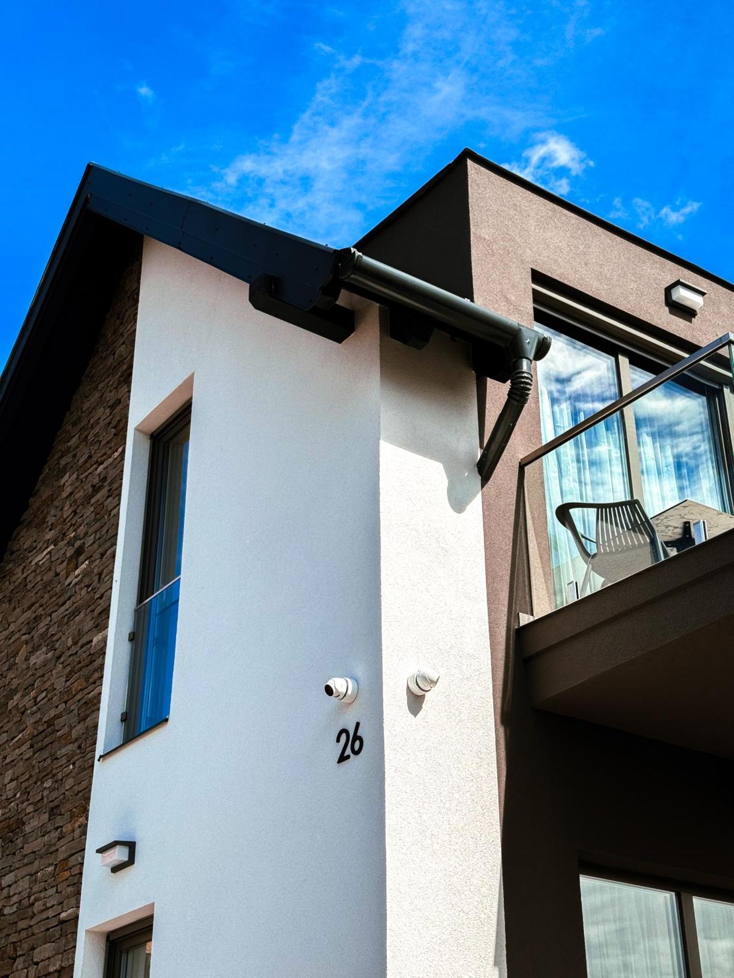 טיהאני Twin Premium Apartman מראה חיצוני תמונה